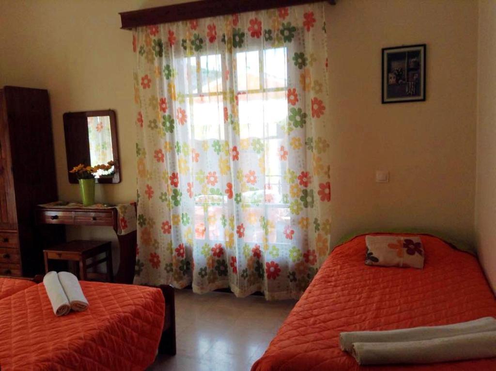 Varvara Studios & Apartments I Peroulades  Bagian luar foto