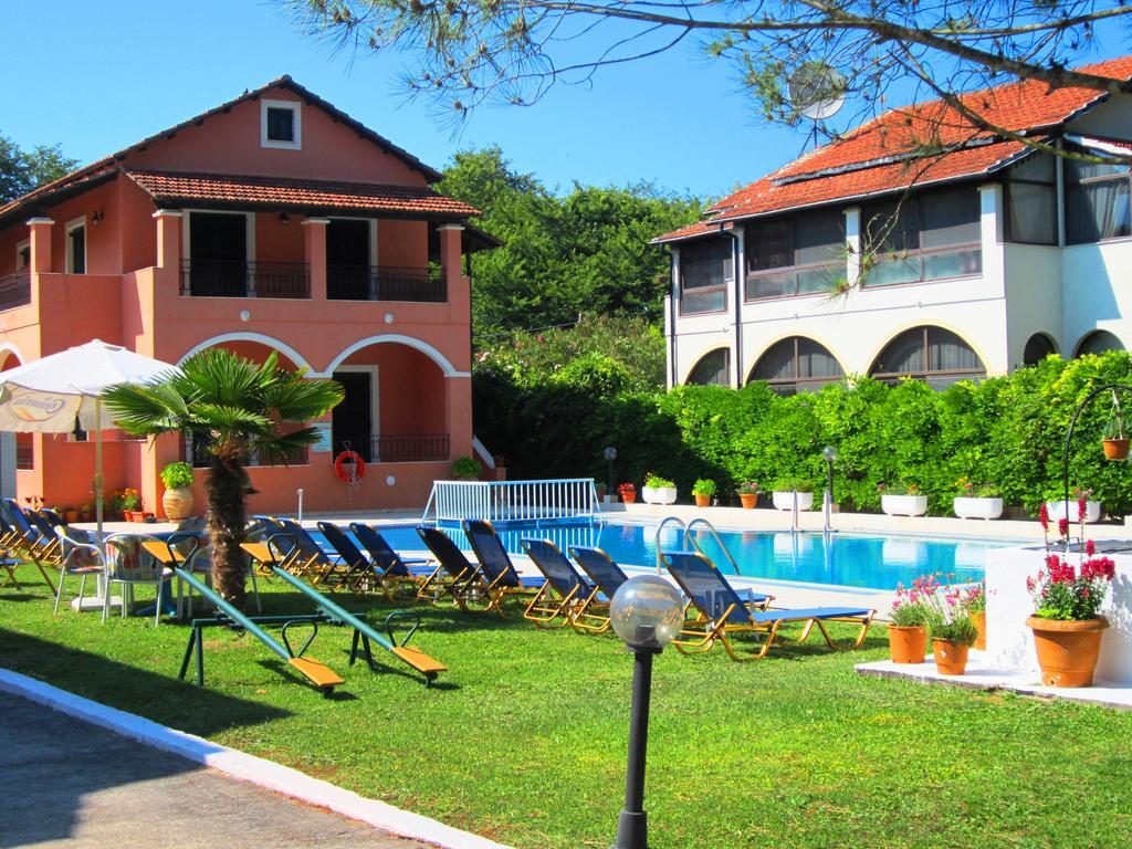Varvara Studios & Apartments I Peroulades  Bagian luar foto