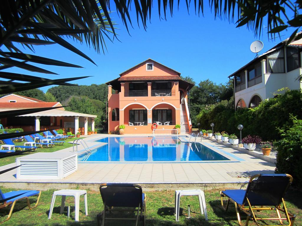 Varvara Studios & Apartments I Peroulades  Bagian luar foto