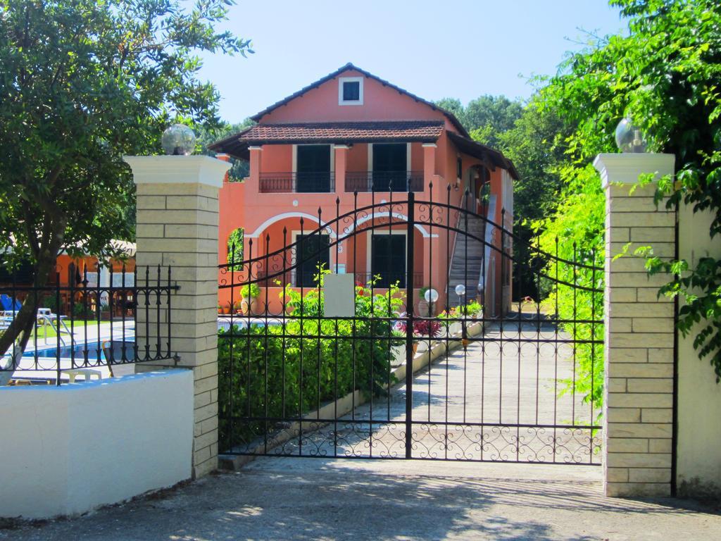 Varvara Studios & Apartments I Peroulades  Bagian luar foto